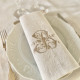 Serviette de table brodée personnalisée à vos initiales vintage - Monogramme VICTORIA - Villa Farese