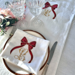 Serviette brodée personnalisée Noël à votre initiale - Villa Farese